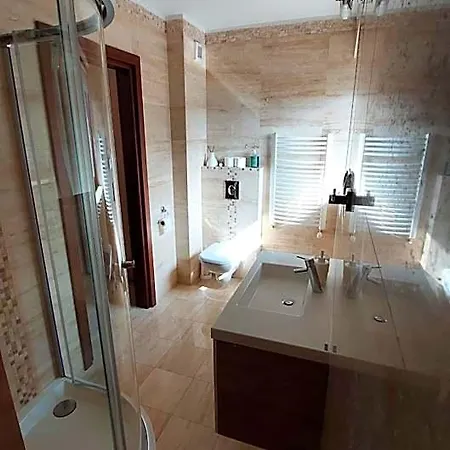 فندق Poziom 986 Witów