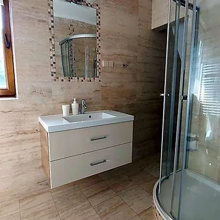 فندق Poziom 986 Witów